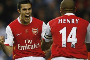 爱游戏中国-辽宁本钢季后赛关键胜利提振士气，辽宁本钢季前赛