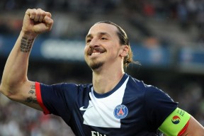 爱游戏登录入口-美洲队签约新医疗团队，提升球员健康管理，美洲球队世界排名