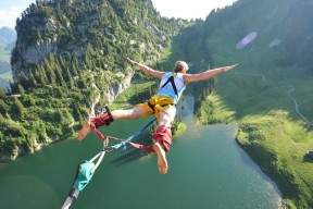 ayx-欧洲足球冠军联赛常规赛战况一览，大火阵仗不容错过，欧洲足球联赛是哪些