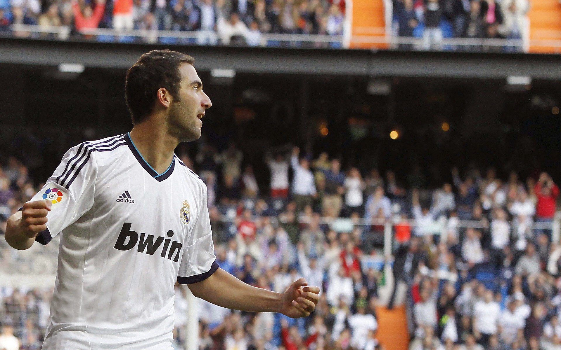 法国阿尔卑斯山地区、美国盐湖城分别获得2030年和2034年冬奥会主办权，沙特获得2034年足球世界杯主办权。